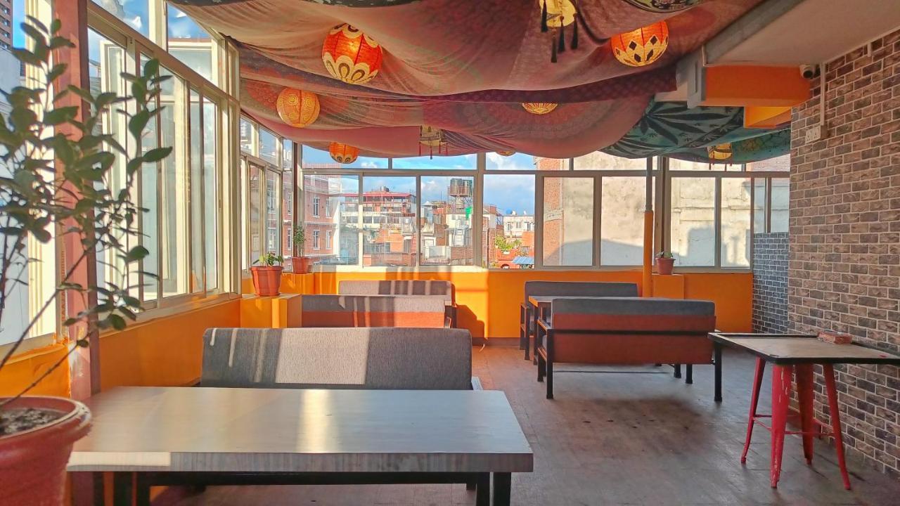 Bodhi Tree Hostel カトマンズ エクステリア 写真